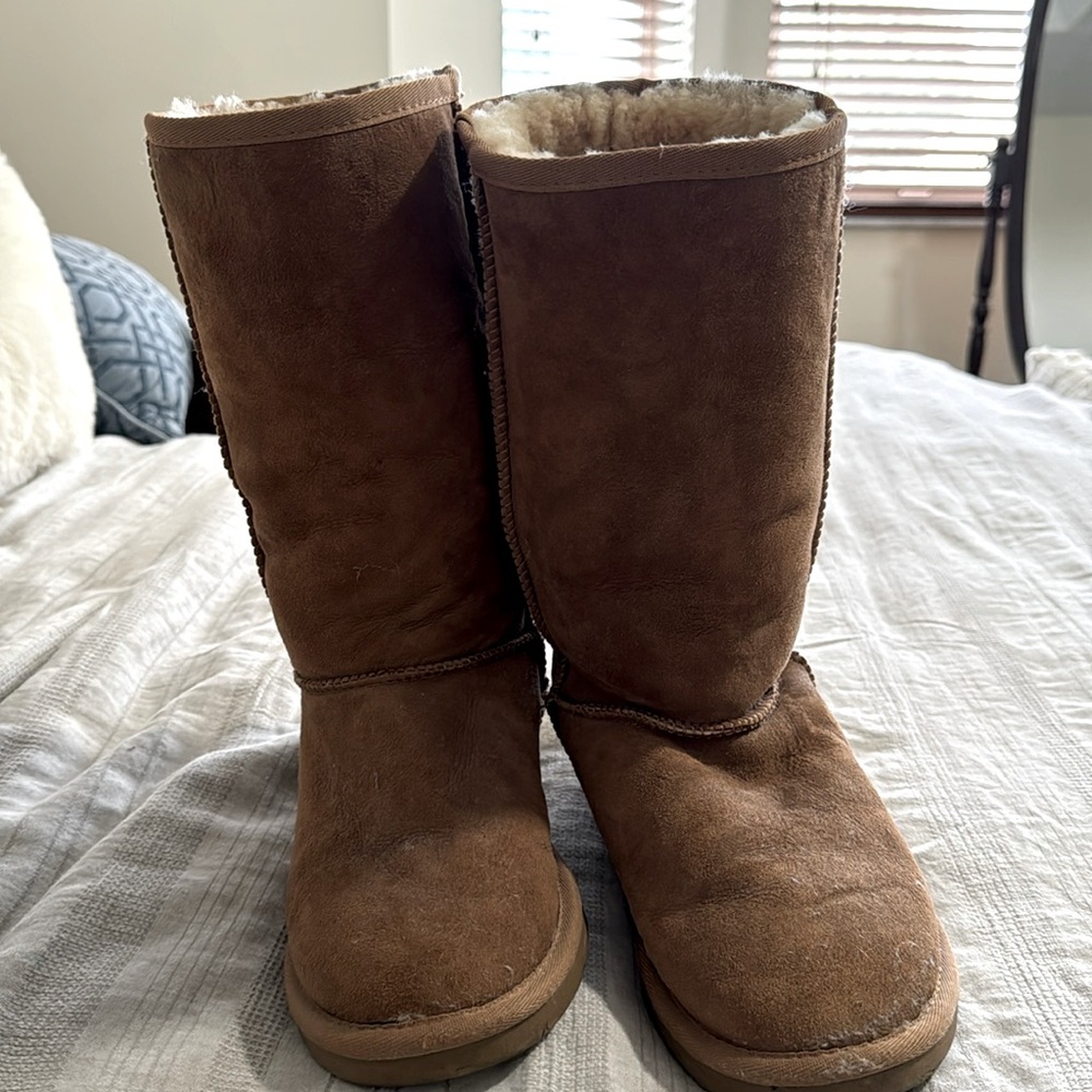 UGG Australia Classic Tall Boots. Size 8